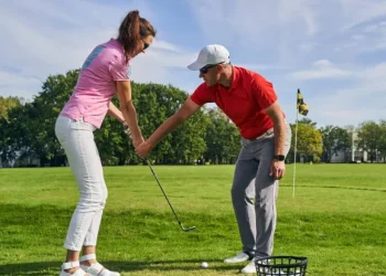 The Truth About Golf’s Most Common Beginner Myth: Why “Keep Your Head Down” Is Hurting Your Swing