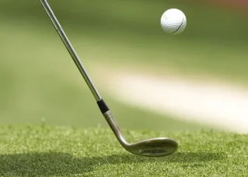 Mastering the Chip Shot: A Simple Guide for New Golfers