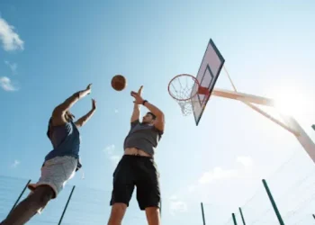 How to Stay Injury-Free on the Basketball Court