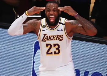 Who is the Greatest Basketball Player of All Time? A Comparative Review