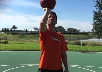 How to Extend Your Basketball Shooting Range and Become a More Dangerous Scorer