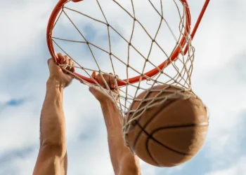 The Essential Elements of a Perfect Basketball Slam Dunk
