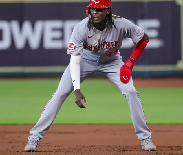 How to Steal Bases and Take Advantage of Wild Pitches and Balls in the Dirt