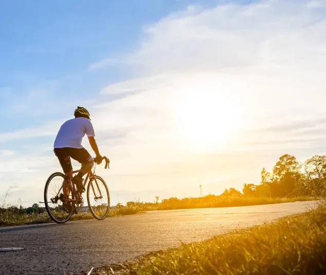Top Tips for Cycling Safely in the Sun
