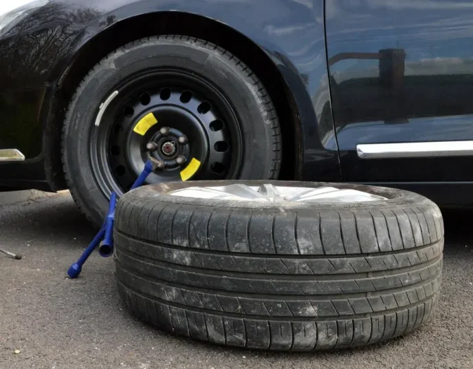 All-Season vs. Passenger Tires: Understanding the Differences and Choosing the Right One