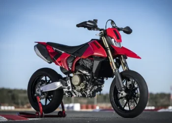 Ducati Hypermotard 698 Mono: The Ultimate Road Supermotard