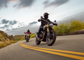 Triumph’s Modern Classics: The All-New Speed 400 and Scrambler 400 X