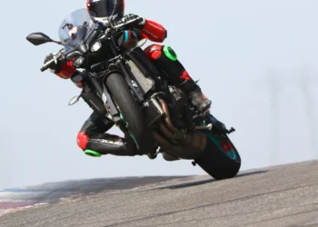 Triumph Motorcycles: Ivan Cervantes Breaks the 24-Hour Distance World Record
