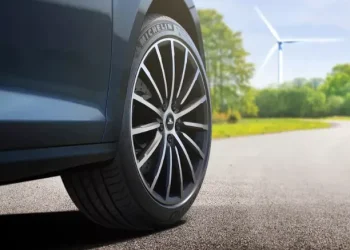 A Complete Guide to Choosing the Right Passenger Car Tires